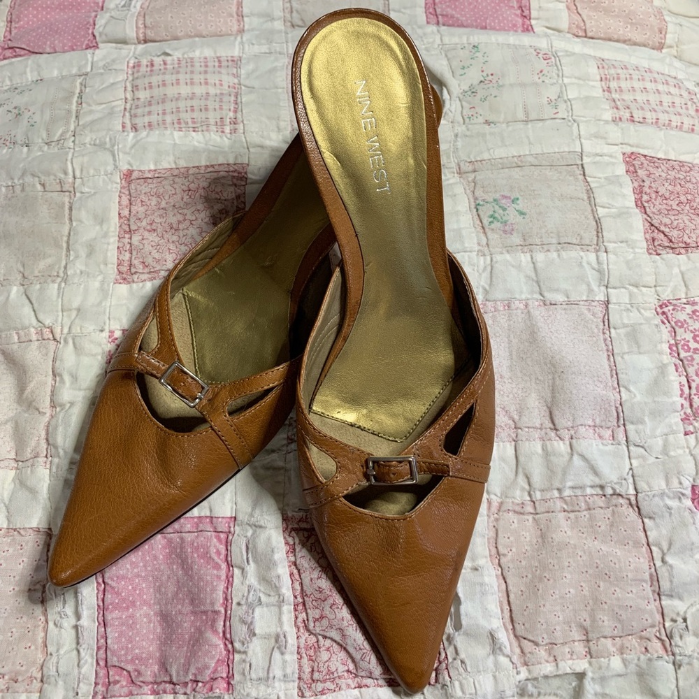 Brown no back pointy heels